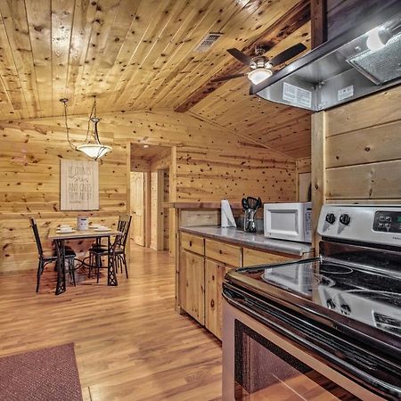 Broken Bow Starlight Cabin With Private Hot Tub! Exterior photo